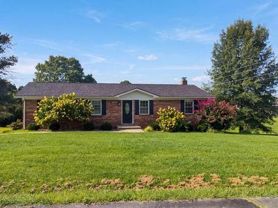 61 Loys Dr