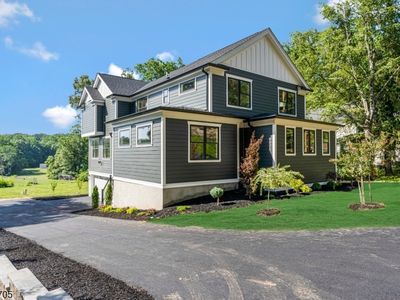 107 Chestnut Ave