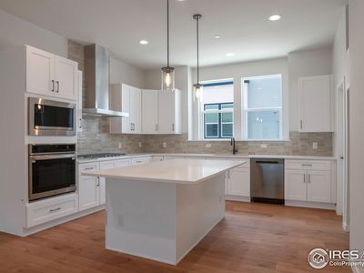 368 Promenade Dr