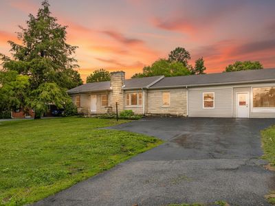 3970 Lexington Rd