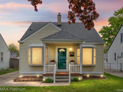 2194 Tyler Ave