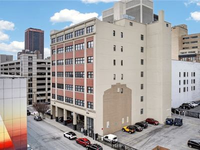 210 Ellicott St APT 403