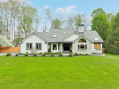 17 Crossbow Dr