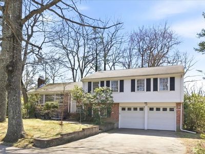 77 Booth Rd