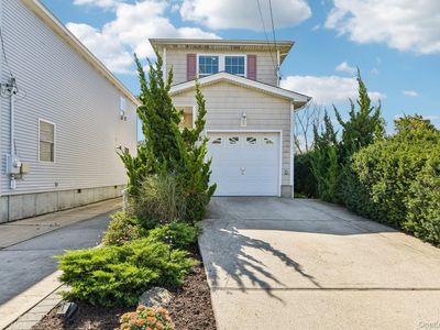 5 Martin Street W