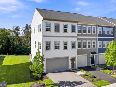 206 Crofton Ct