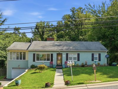 Property at 5 Panorama Dr, Oxon Hill, MD