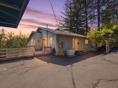 184 McCormick Dr