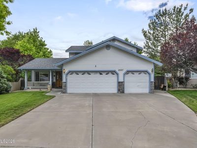 2057 Rapids Ct