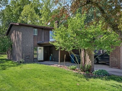 9582 Fernwood Dr