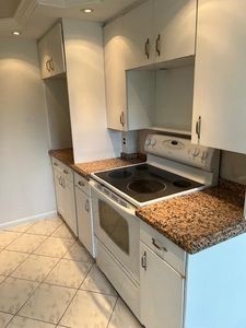 2085 Newport S
