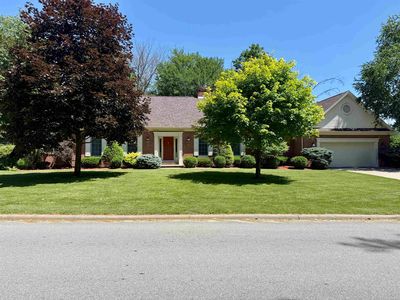 10 Wellington Dr