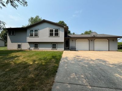 705 Estates Ave