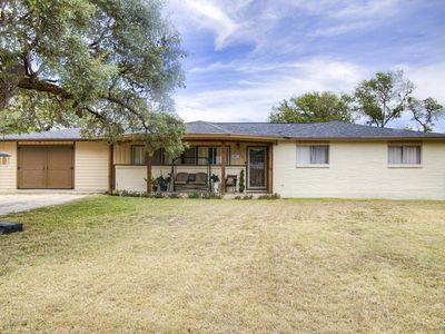 Property at 117 Hilltop Dr, Kerrville, TX