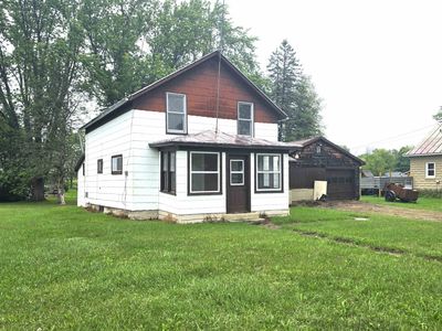 528 W Main St