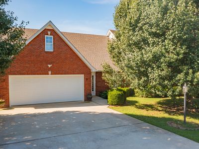 76 Chase Cir