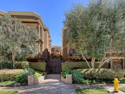 7555 Eads Ave Unit 12