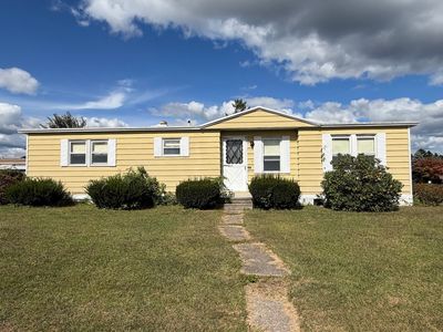 2 Jeffrey Ln