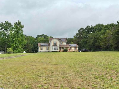 588 Douglas Rd