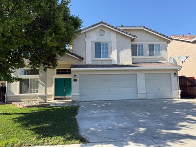 862 Sandra St
