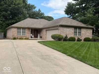 393 Jefferson Vly