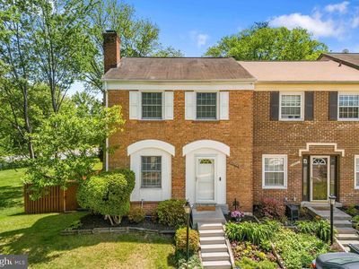 Property at 14809 Hatfield Sq, Centreville, VA