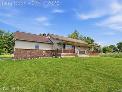 1050 W Brocker Rd
