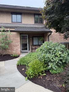 305 Paoli Woods Dr