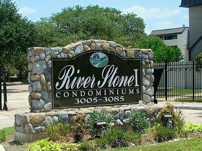 3025 Walnut Bend Ln APT 31