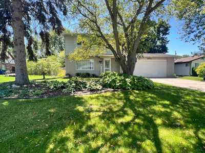 1947 Crescent Dr