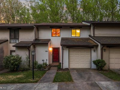 2319 Glade Bank Way