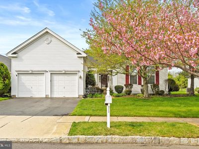 54 Bunker Hill Dr