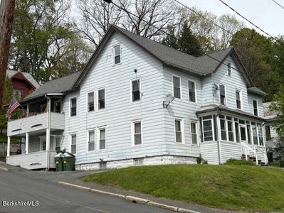 129-131 Liberty St