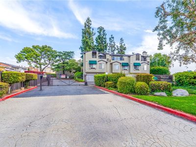 4304 Walnut St APT 1