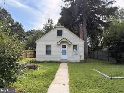 40 Asbury Ave