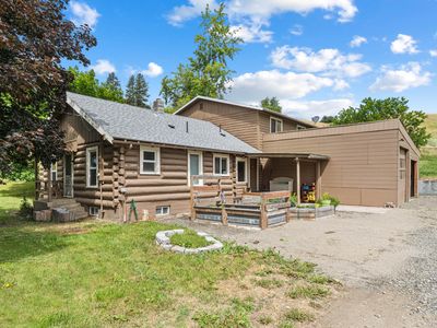 Property at 4925 Melin Rd, Hunters, WA