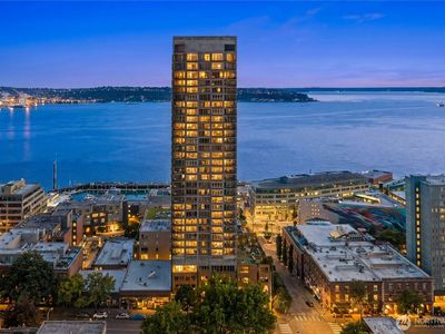 2125 1st Avenue #1605