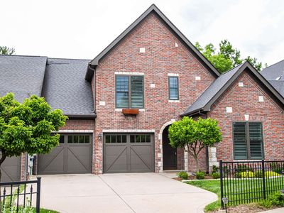 1762 S Springhouse Dr