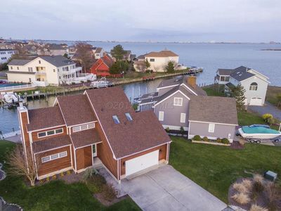 17 Ebb Tide Ct