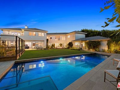 521 Amalfi Dr