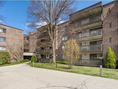 Property at 917 Vose Dr APT 211, Gurnee, IL