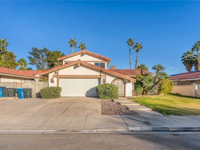 5214 Annie Oakley Dr