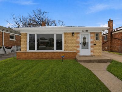 14223 University Ave