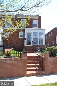 425 Kennedy St NE