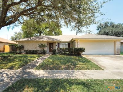 404 Alamogordo Dr