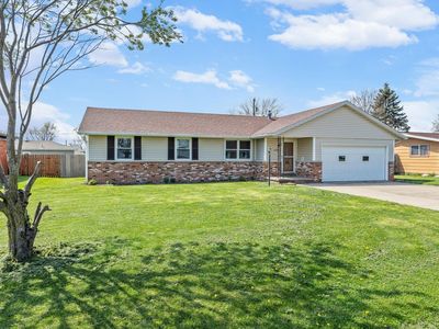 123 Holden Dr