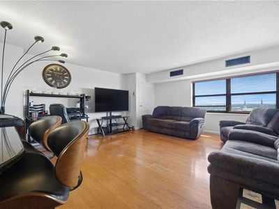 1 Crawford Pkwy APT 1206