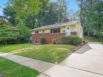 10705 Lockridge Dr