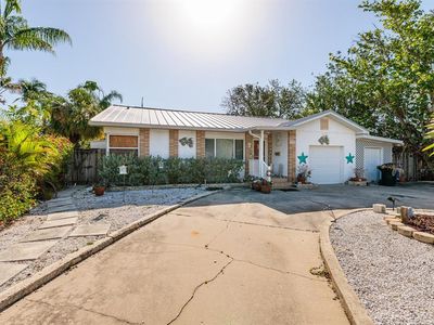 1857 Bayou Grande Blvd NE