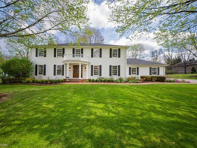35 Greentree Rd